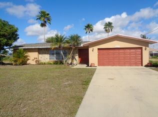 905 SW 40th Ter, Cape Coral, FL 33914