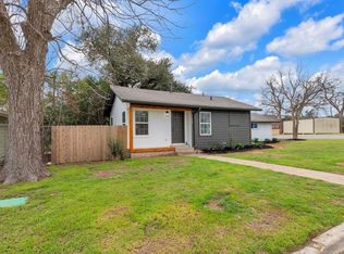 1709 Cecelia St, Taylor, TX 76574