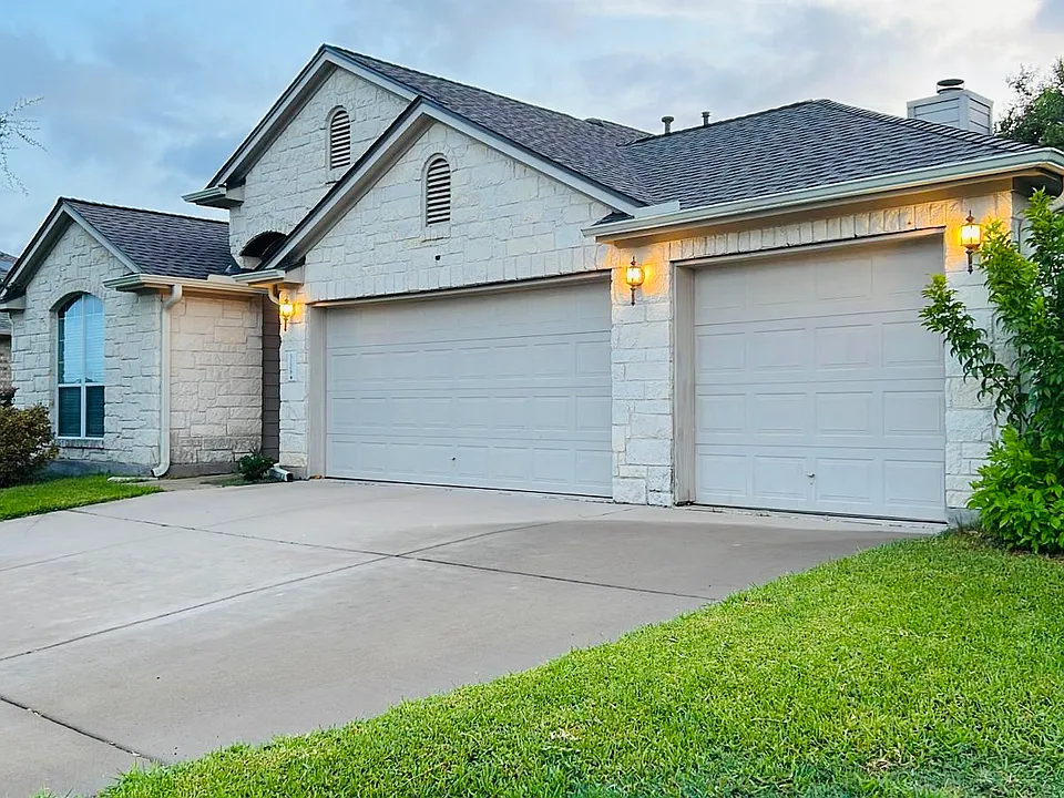 3108 Murrelet Way