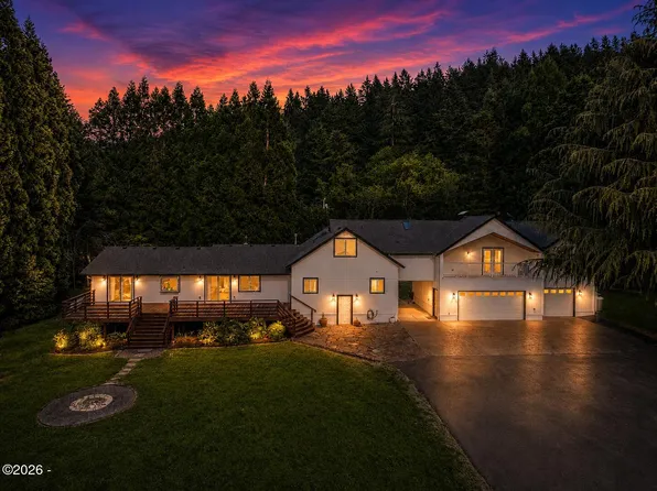 135 NW Cedar Ct, Warrenton, OR 97146