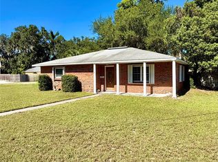 208 Palm Way, Tavares, FL 32778