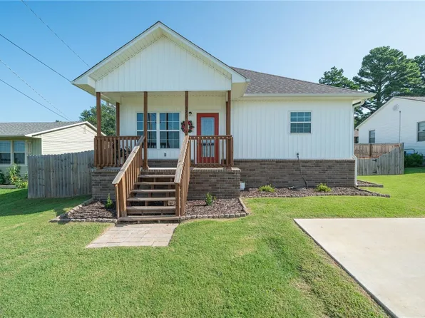 120 Lake Dr, Alma, AR 72921