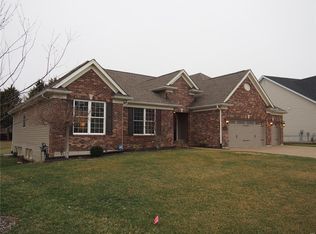 252 Mason Glen Dr, Lake Saint Louis, MO 63367