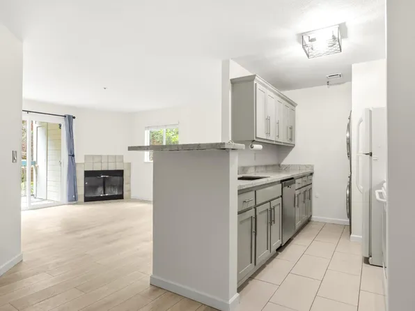 1450 Bel Air Dr APT 102, Concord, CA 94521