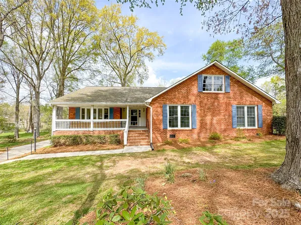 12011 Stoney Meadow Dr, Mint Hill, NC 28227