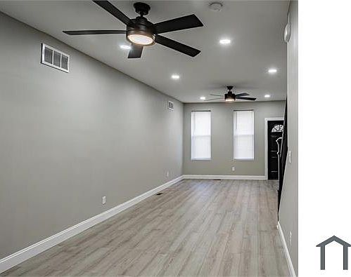 1st image of 1010 W 3rd St
