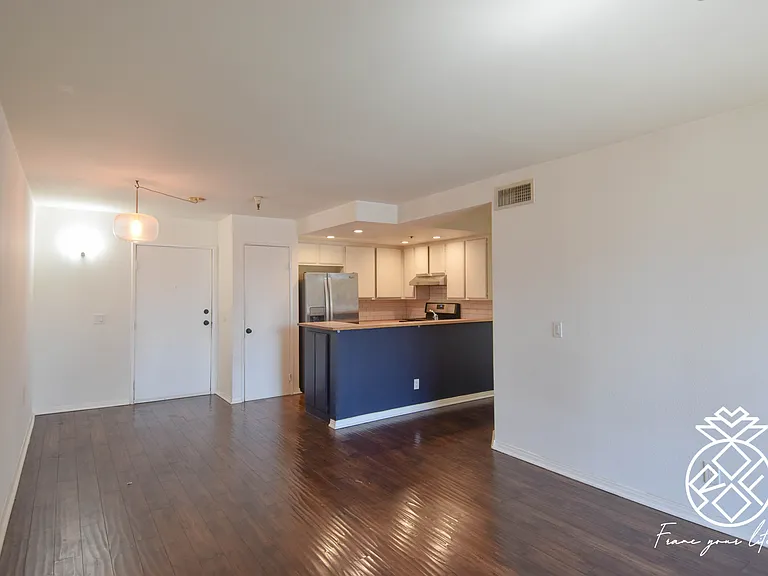5143 Bakman Ave #206 — Photo 13