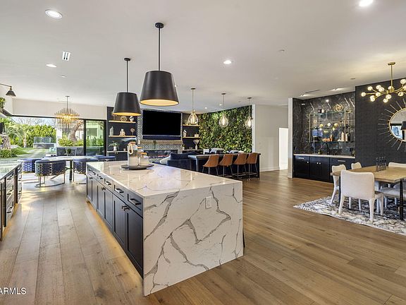 3rd image of 2578 E Claxton Road