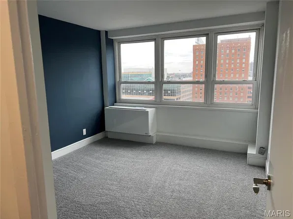 210 N 17th St Unit 903, Saint Louis, MO 63103