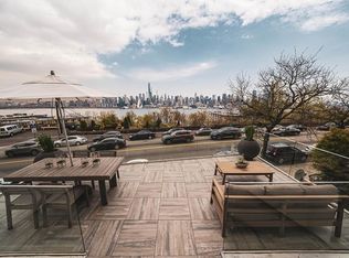 957 Boulevard E, Weehawken, NJ 07086