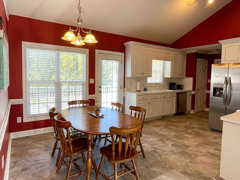 Kitchen/Dining