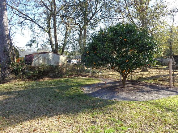 5th image of 1016 Lobster Ln
