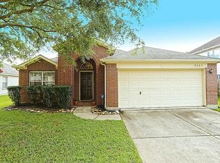 2209 Land St, Pearland, TX 77584