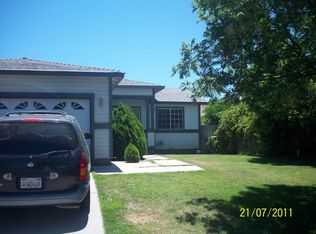 174 Brook Hollow Dr, Patterson, CA 95363