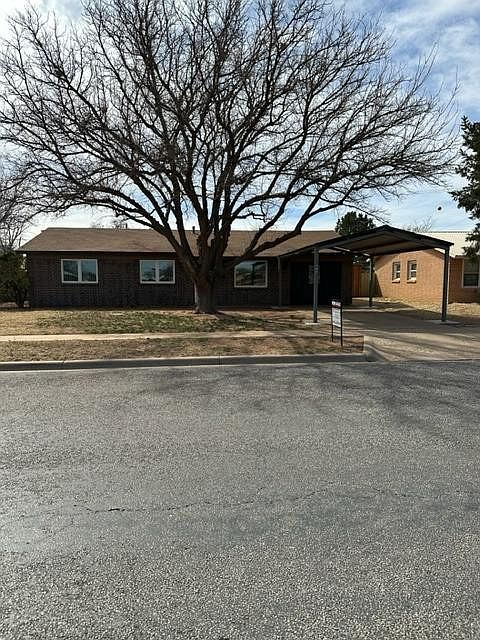 1st image of 704 E Lanny Ave