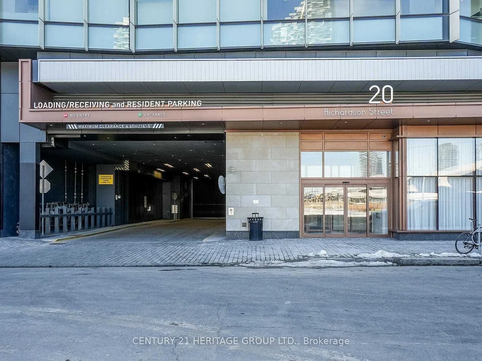 2 bed, $2,700 — Photo 1