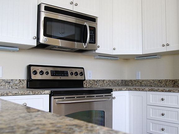 Kitchen, view 1