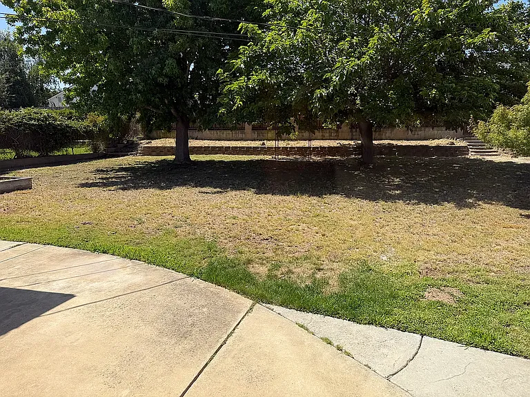 610 Stansbury Dr — Photo 10