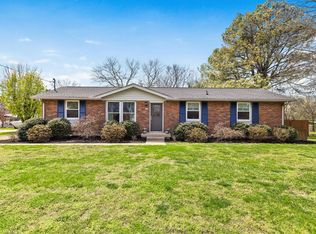 107 Greenyards Pl, Hendersonville, TN 37075