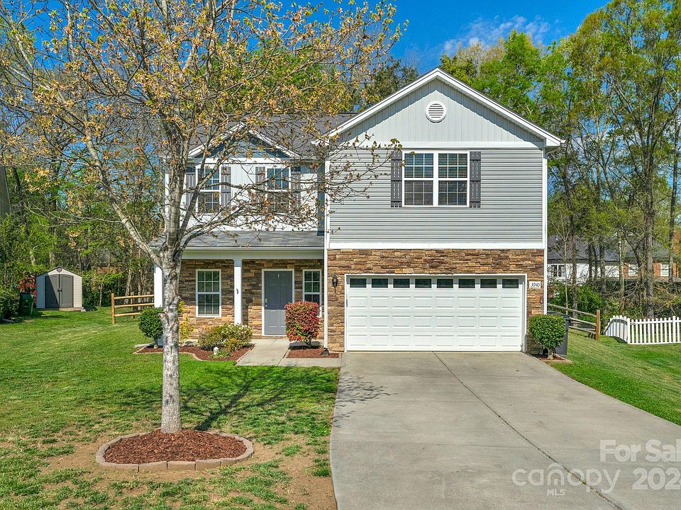 1st image of 3940 Sky Dr