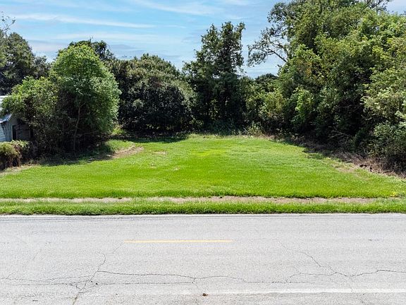 5th image of N Landry Dr