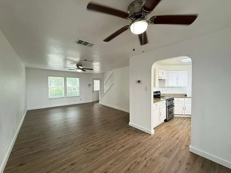 6414 Kensinger Pass — Photo 7