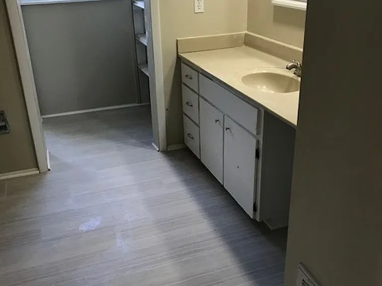16 Mandalay Dr — Photo 21