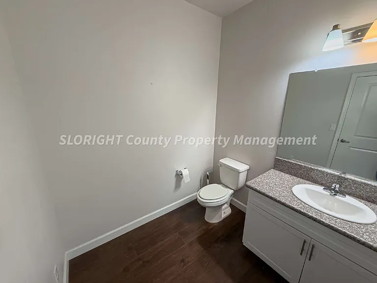 941 Humbert Ave — Photo 7