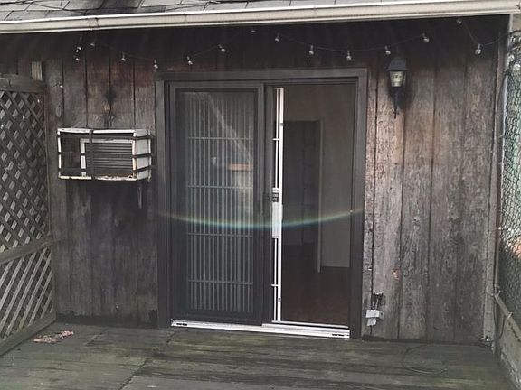 4th image of 239 E 28th St APT 5D