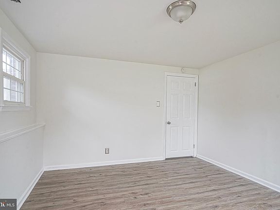 2nd image of 502 Pomona Rd