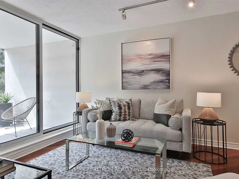 77 Maitland Pl #326 — Photo 5