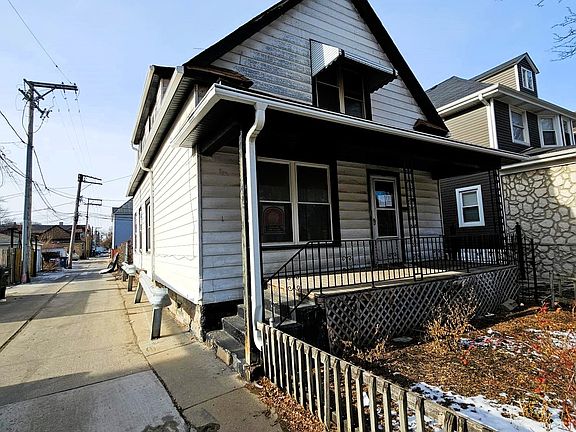 3rd image of 116 N Laramie Ave