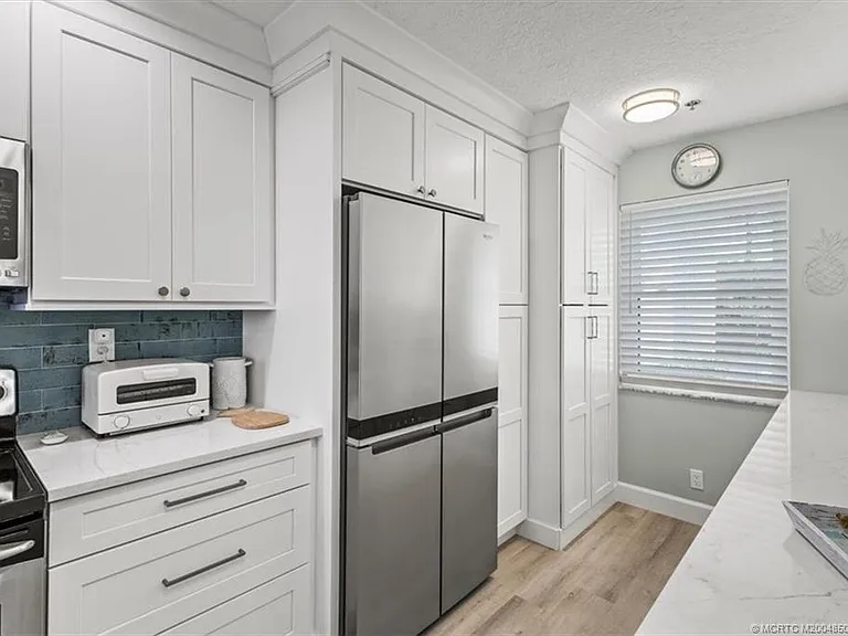6082 SE Landing Way #7 — Photo 8