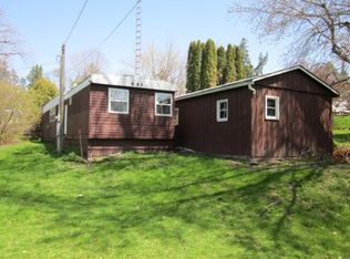 615 E Catherine St, Darlington, WI 53530
