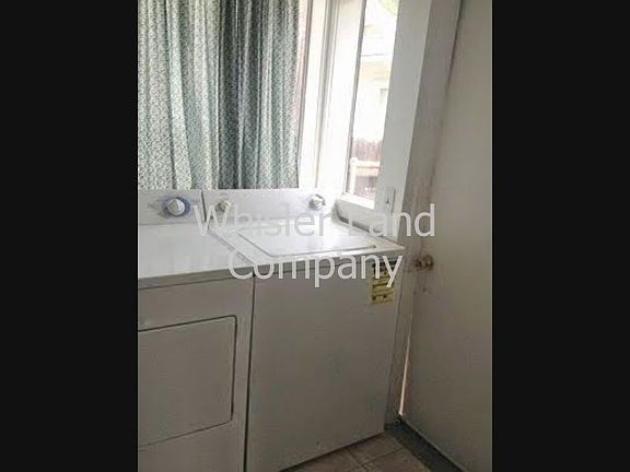 4th image of 3234 Marshall Way