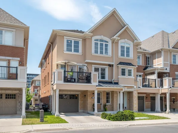 98 Howe Ave, Toronto, ON M1L 0J4