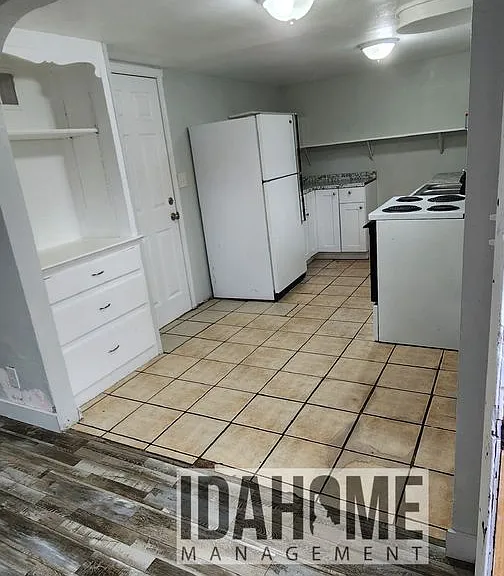 628 W Custer St — Photo 1