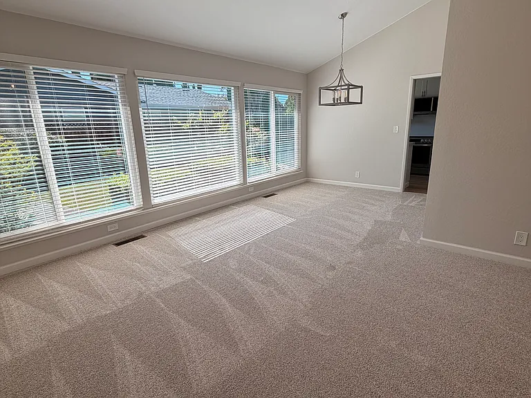 7221 Stonedale Dr — Photo 2