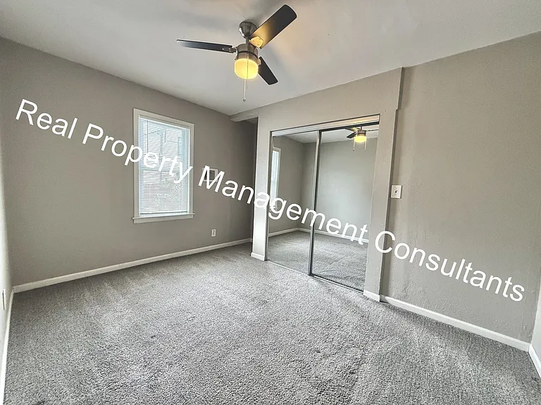 805 E 21st Ave #1S — Photo 18