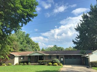 1756 E Hubert Rd, Midland, MI 48640