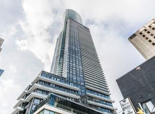 386 Yonge St #5704, Toronto, ON M5B 0A5