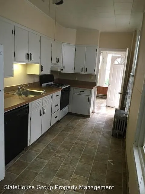 2248 Woodvale Ave photo 1