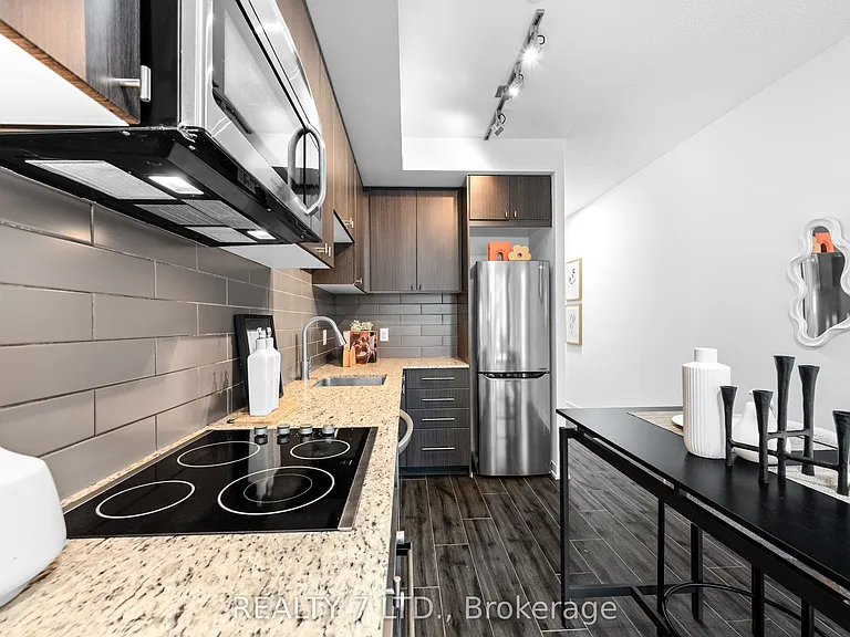 18 Rean Dr #624 — Photo 15