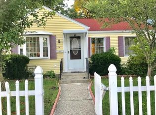 90 Bucklin St, Pawtucket, RI 02861