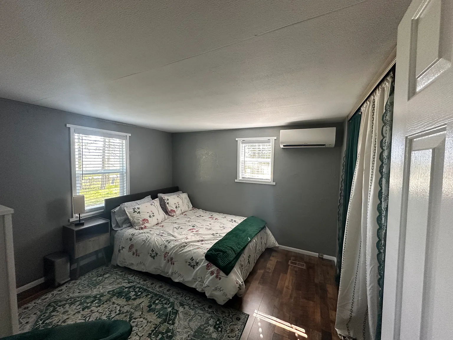 2 bed, 900 sqft, $1,700 — Photo 4