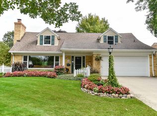 2804 N 98th St, Milwaukee, WI 53222