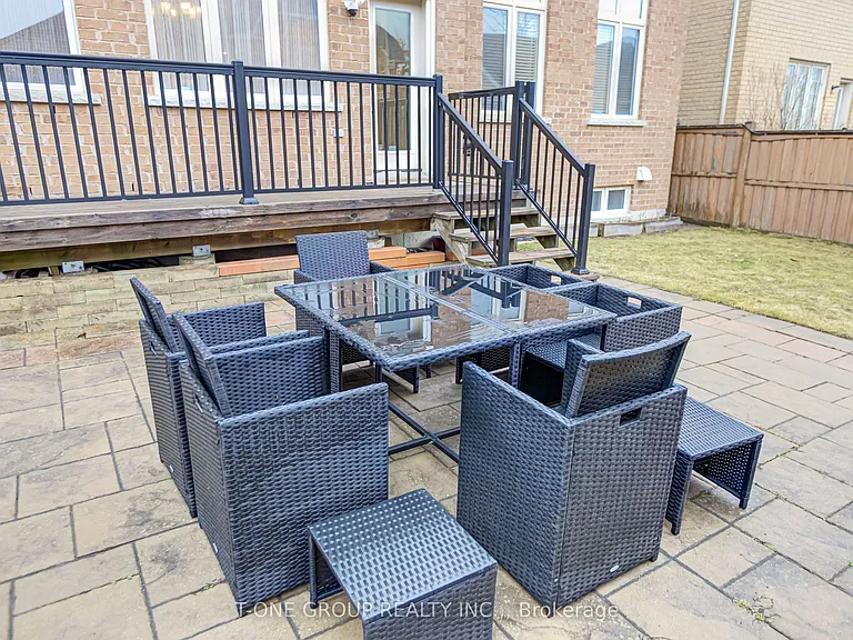 261 Angus Glen Blvd — Photo 26