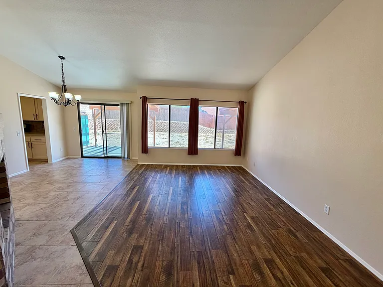 5556 Symphony Ct — Photo 5