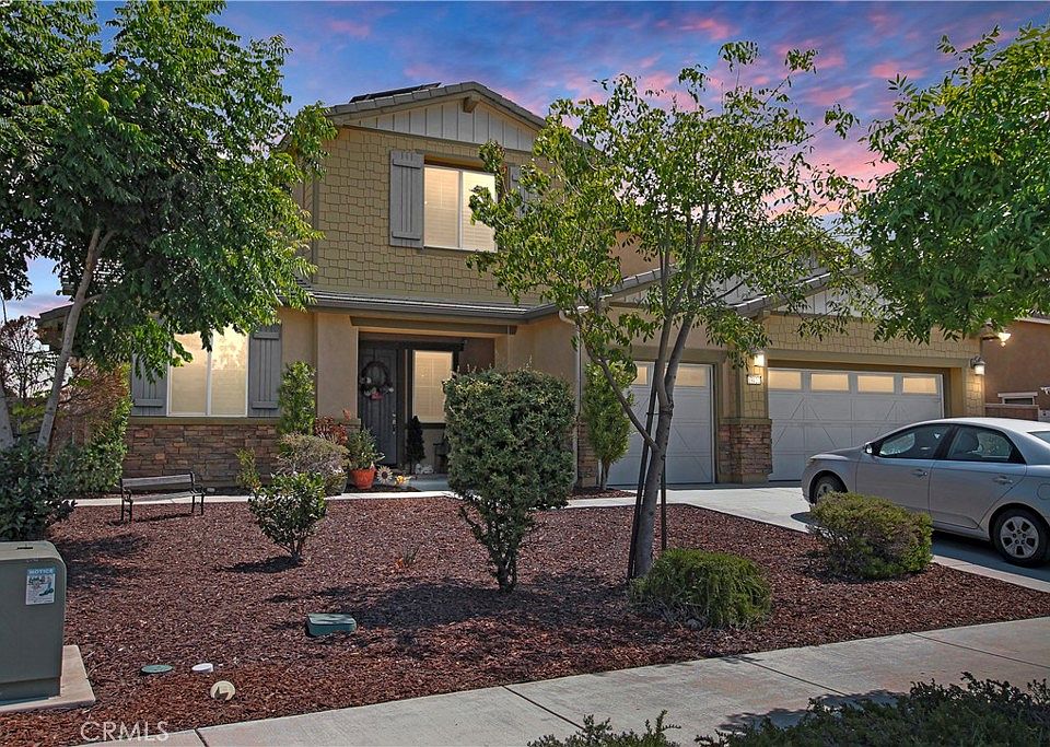1st image of 13122 Capricornio St