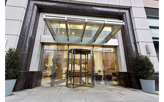 Rented by Douglas Elliman | media 17